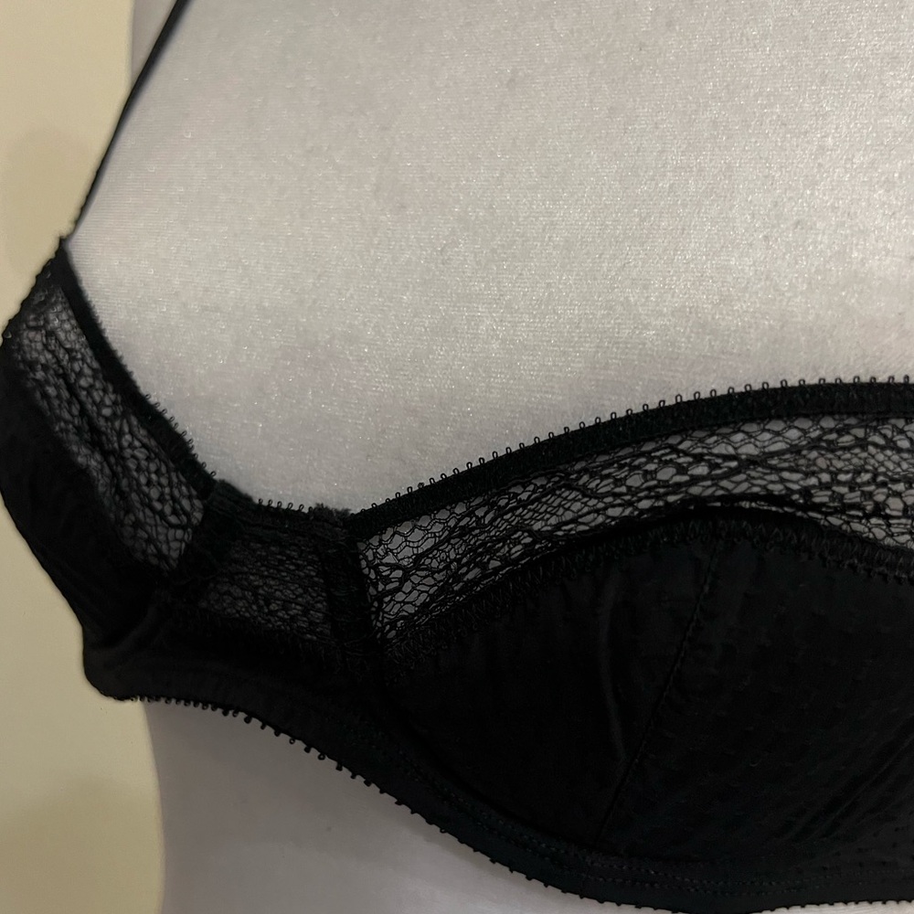 Elegant ERES (high end French brand) Black Lace Bra - Picture 7 of 10